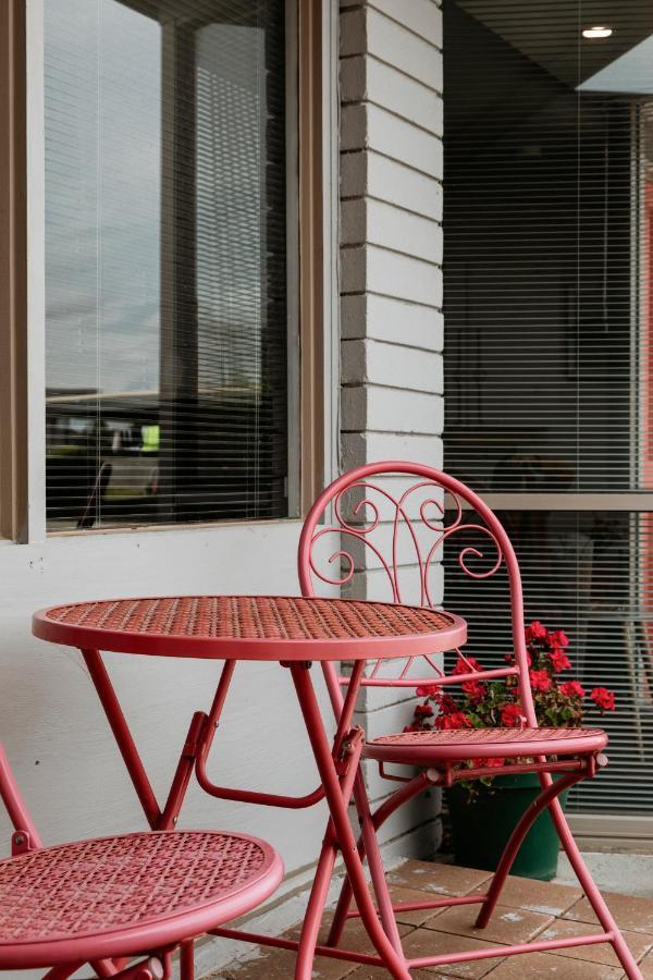 Anchor Wheel Motel Сент-Хеленс Экстерьер фото
